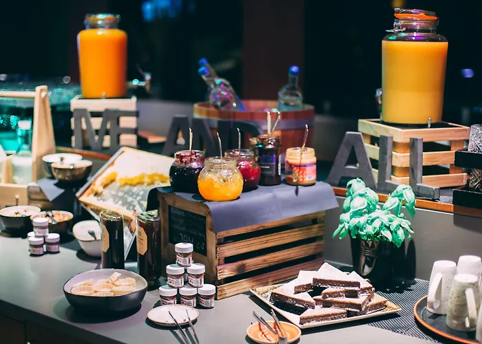 Me And Dusseldorf, By Hyatt 4*