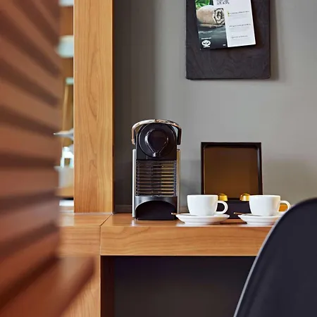 Me And Dusseldorf, By Hyatt