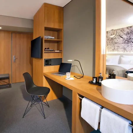 Me And Dusseldorf, By Hyatt 4* Düsseldorf