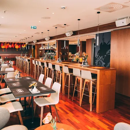 Me And Dusseldorf, By Hyatt Hotel 4*