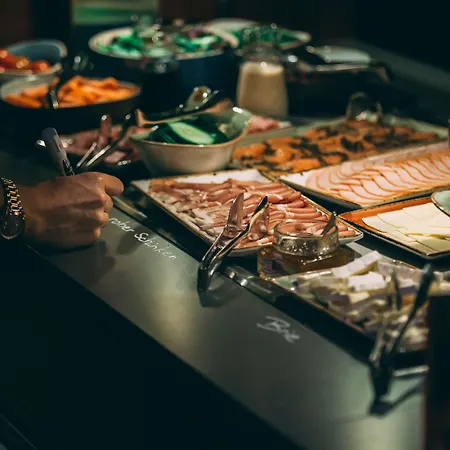 Me And Dusseldorf, By Hyatt Hotel