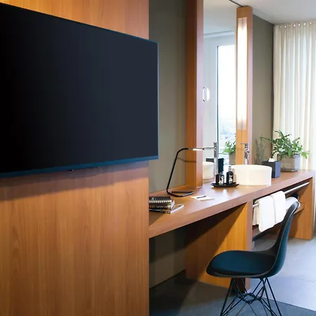 Me And Dusseldorf, By Hyatt 4*