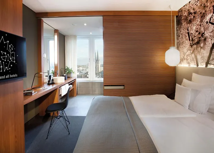 Me And Dusseldorf, By Hyatt Hotell