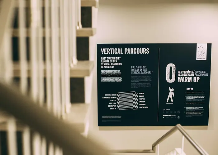 Me And Dusseldorf, By Hyatt Hotell 4*