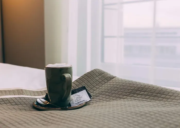 Отель Me And Dusseldorf, By Hyatt 4*