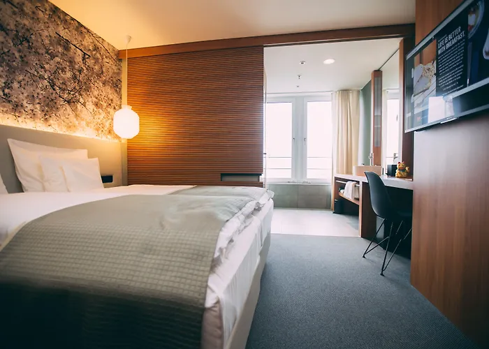 Me And Dusseldorf, By Hyatt Отель 4*