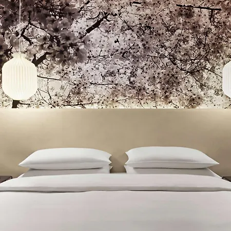 Me And Dusseldorf, By Hyatt 4*