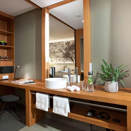 Me And Dusseldorf, By Hyatt 4*