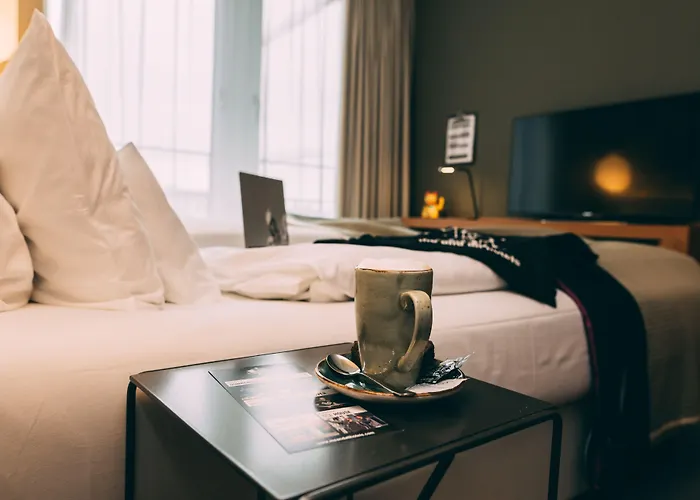 Hotel Me And Dusseldorf, By Hyatt 4*